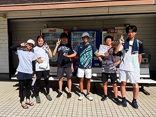 参加者全員による記念撮影 2