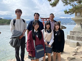 宮島での記念写真