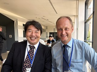 国際学会主催者の先生と記念写真