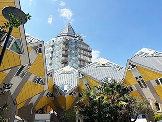 オランダの建築都市ロッテルダムで見た キューブハウス