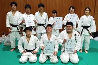 大会後の記念撮影