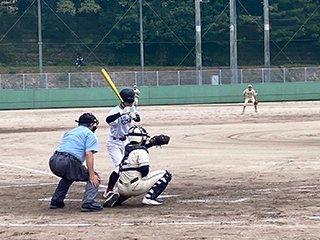 タイムリーツーベースヒットを打った吉野選手