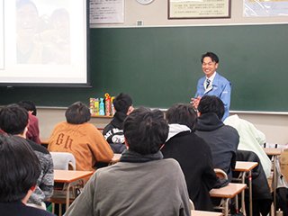 宇佐川様によるものづくりに関する講義