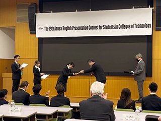 表彰式の様子