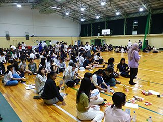 ビンゴ大会 みんな楽しそうです