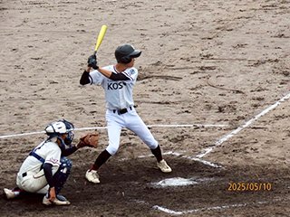 タイムリーヒットを打った中吉俊惺選手