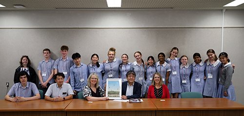 校長表敬訪問_集合写真