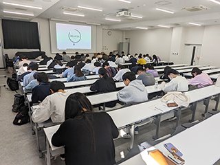 SPI模擬試験を受ける様子(昨年の写真)