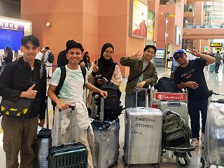 関西空港に到着