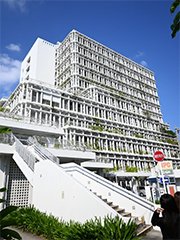 那覇市庁舎の外観