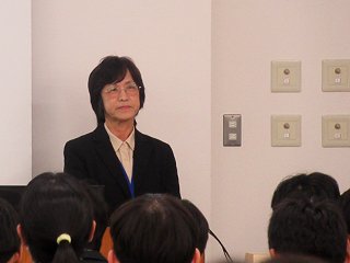 講演者の原岡様