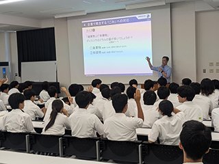 環境への取組の説明の様子