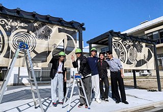 完成！部員外の学生も手伝ってくれました