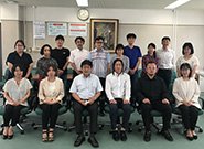 ※撮影時だけマスクを外しています