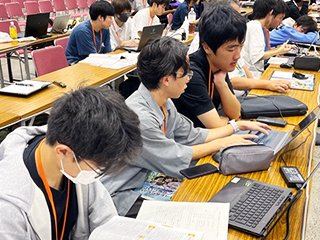 試合前の最終調整