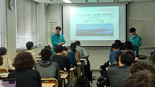 お二人による質問への回答の様子