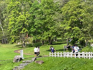 休憩場所にて森林浴
