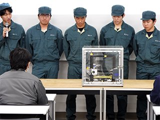 1班：3Dプリンタの発表