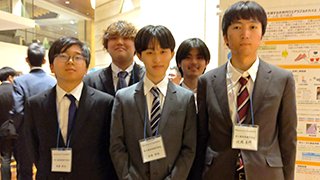 WiCON本選大会会場内で記念撮影