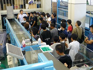 水理実験室での様子