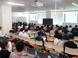 全体説明会 2階会場の様子