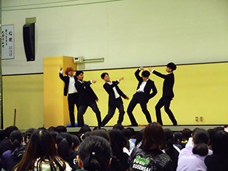 前寮生会長らによる爆笑コント