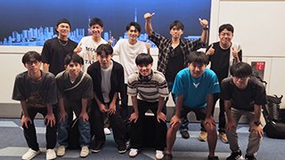 出国時の集合写真（羽田空港）