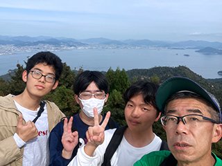 山頂での集合写真2