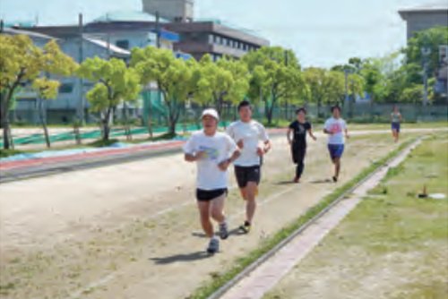 陸上競技場