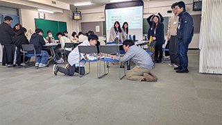 タイタニックの名シーンを熱演