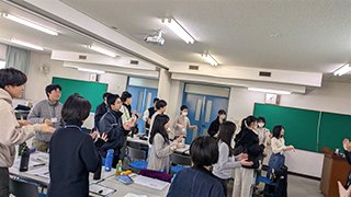 バナナダンス伝授中！