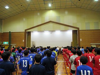 COCOLANDの体育館で開会式です