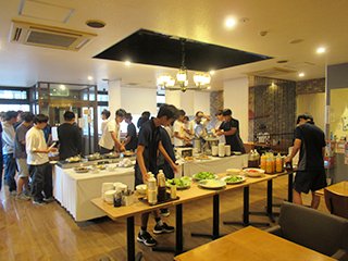 長旅前にしっかり朝食をいただきます