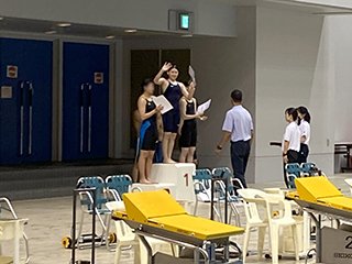 バタフライ100mと200mで優勝！