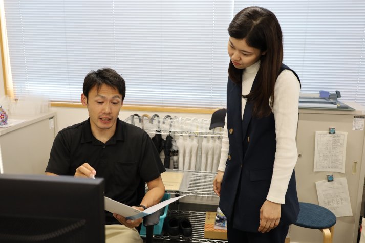 上司に指示を受ける