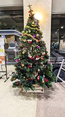 ロビーのクリスマスツリー