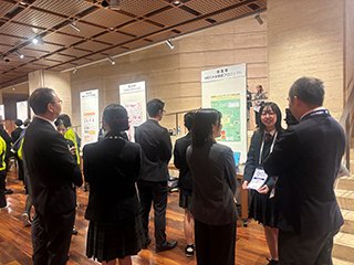 ポスターセッションの様子