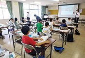 「ひかりの不思議」授業風景