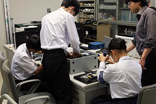 PCの分解作業