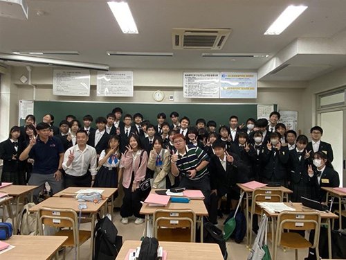 物理の授業後にクラス全員で