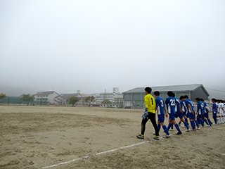 試合開始です