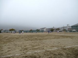 青が呉高専、白が広高校です