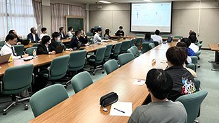 活動報告聴講の様子