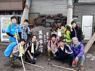 富士山9合目山小屋