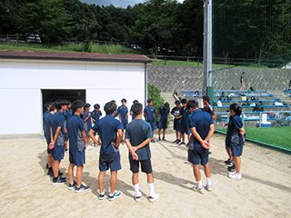 試合終了後のミーティング