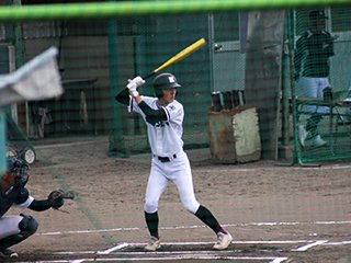 タイムリー2塁打を打った藤井蒼太選手