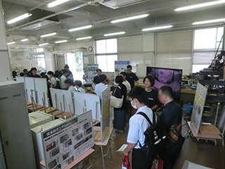 学科展示の様子