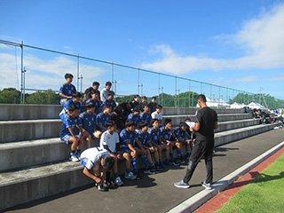 試合前のミーティングです
